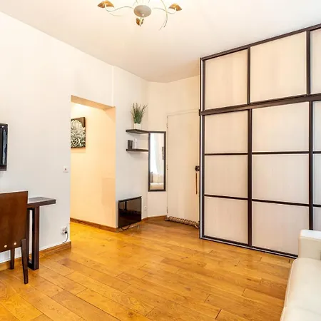 Guestready - Chic Pres Du Canal St-martin * Paris